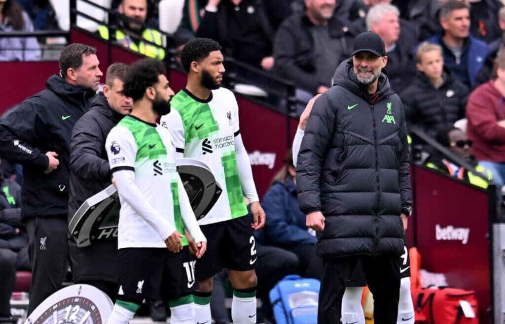 KLOPP-SALAH-scaled-e1714252983694-1024x658.jpeg